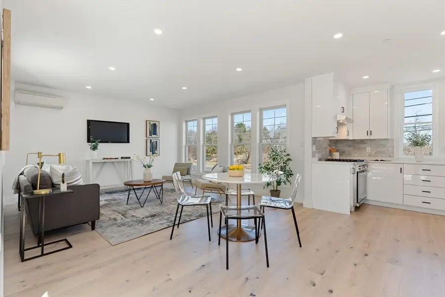 656 Mystic Ave #B, Somerville, MA 02145 - Image #2