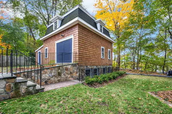 8 Pine St #4, Boston, MA 02136