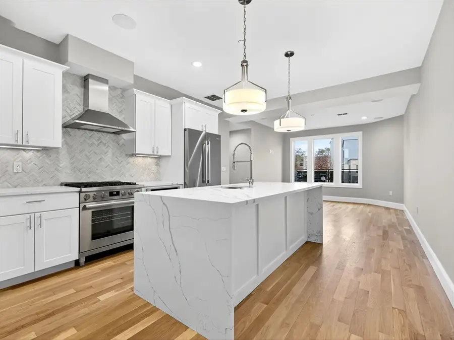 275 Old Colony Ave #6, Boston, MA 02127 - Image #3