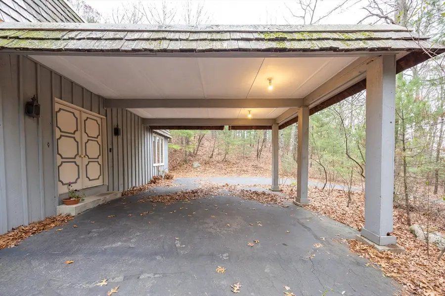 90 Blueberry Lane, Westwood, MA 02090 - Image #3