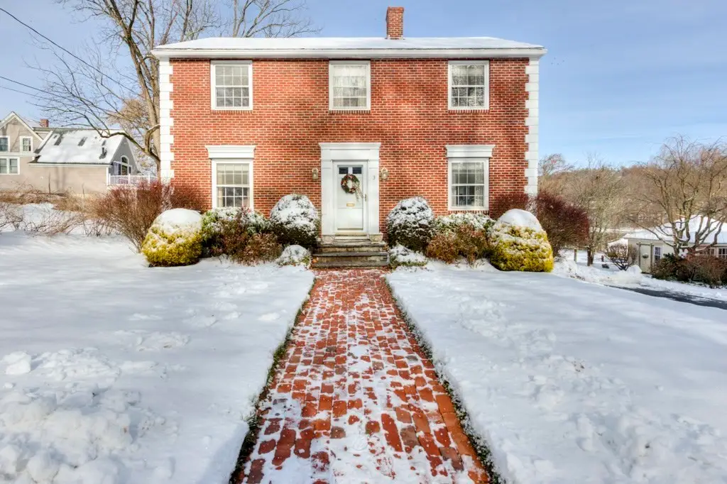3 Shoreham St, Worcester, MA 01605 - Image #1