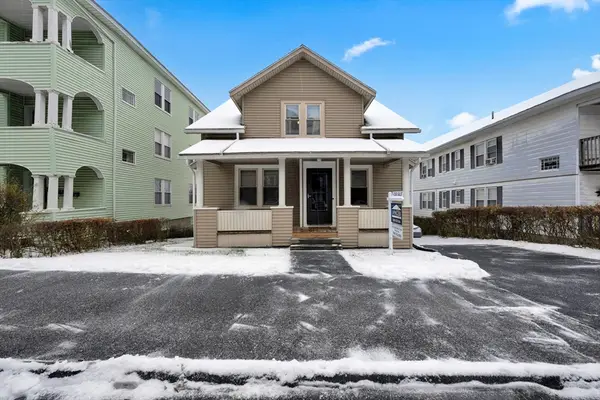 36 Dartmouth St, Worcester, MA 01604