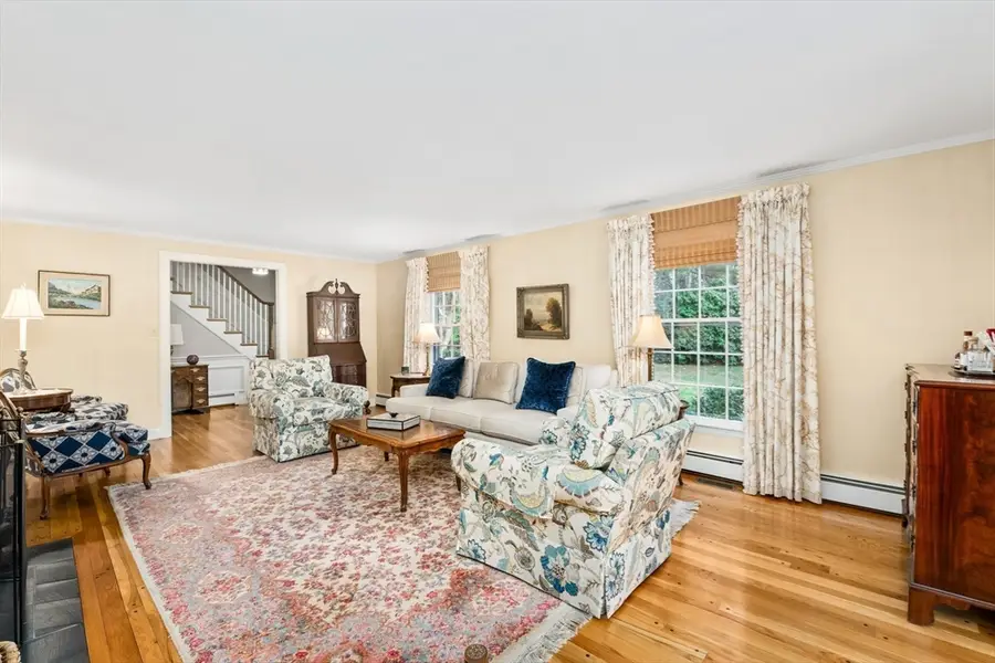 121 Cherry Brook Rd, Weston, MA 02493 - Image #3