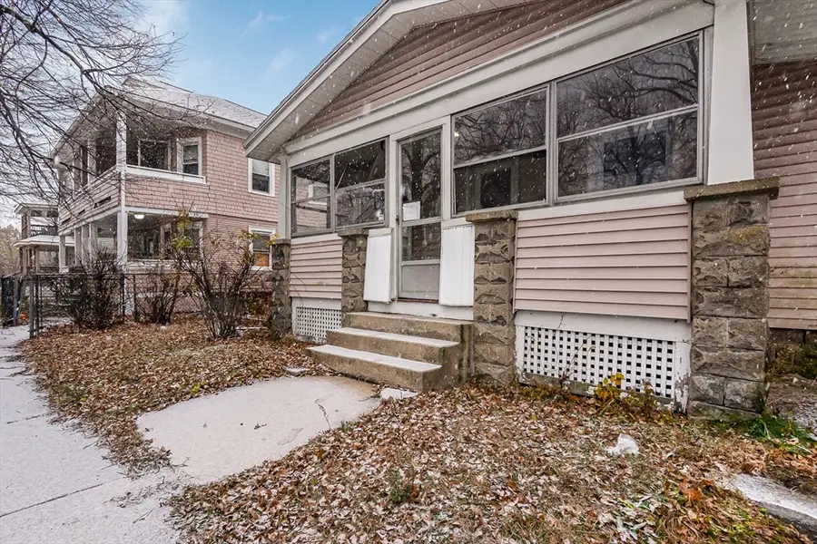 62 Kenyon St, Springfield, MA 01109 - Image #3