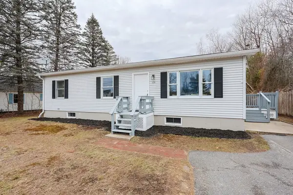 126 Harvard Ave, Athol, MA 01331