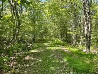 13 Perry St, Douglas, MA 01516