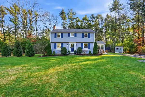 47 Wellington Ln, Duxbury, MA 02332