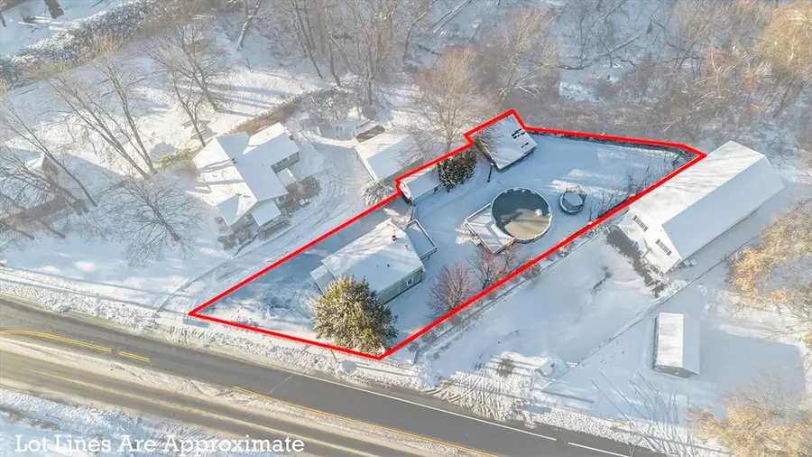 861 Grattan St, Chicopee, MA 01020 - Image #3