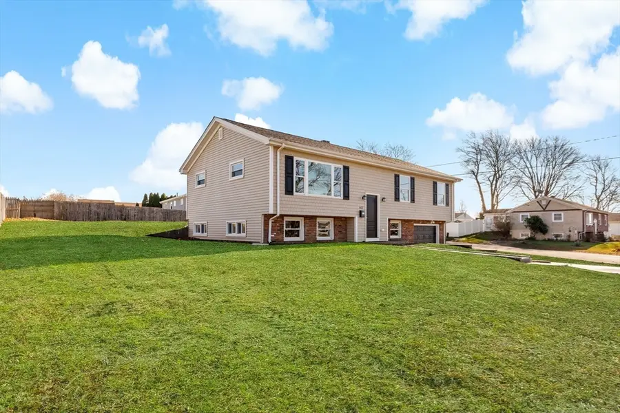 602 Regan Rd, Somerset, MA 02726 - Image #3