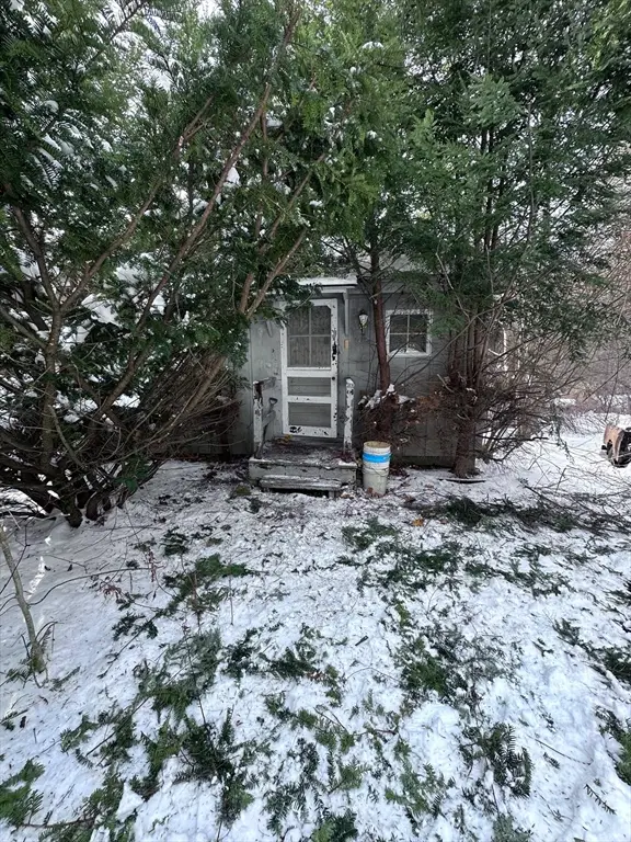 404 Sylvester Rd, Northampton, MA 01062 - Image #1