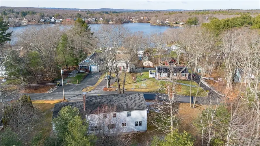 36 Indian Run Rd, Bellingham, MA 02019 - Image #2