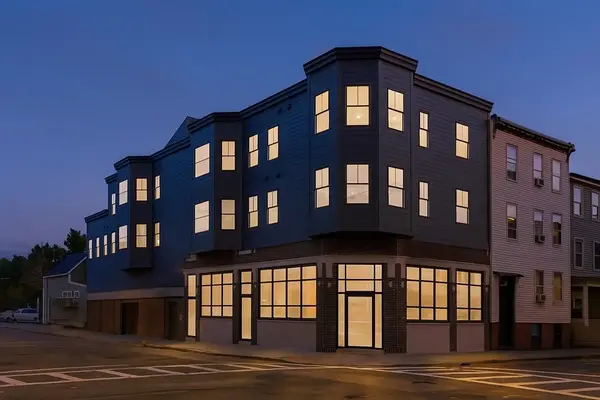 655 Saratoga Street #201, Boston, MA 02128