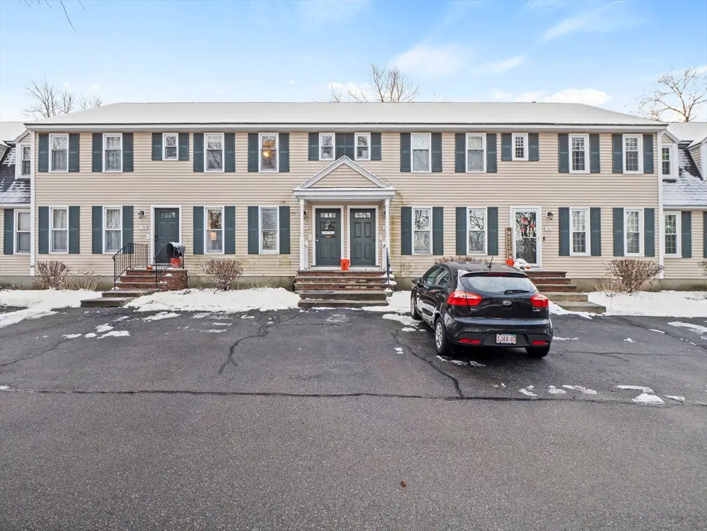 20 Woodland Dr #379, Lowell, MA 01852 - Image #1