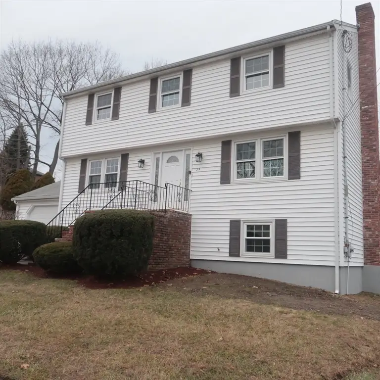 29 Susan Dr, Saugus, MA 01906 - Image #1