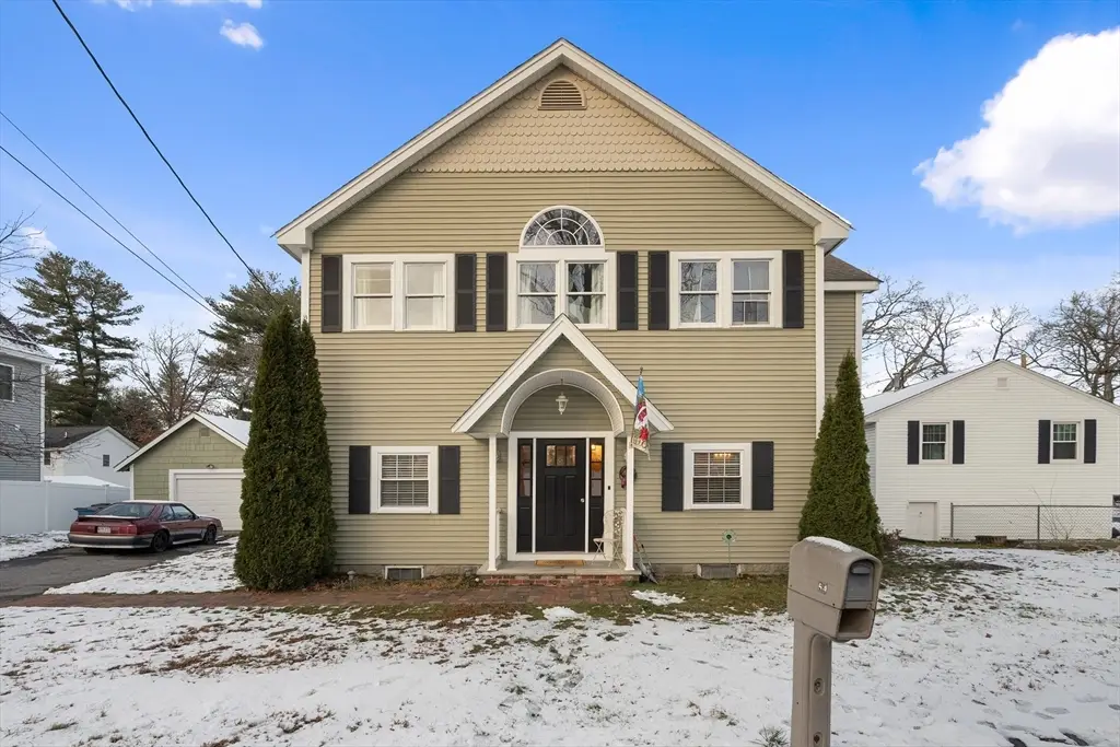 54 Lakeview Ave, Tewksbury, MA 01876 - Image #1