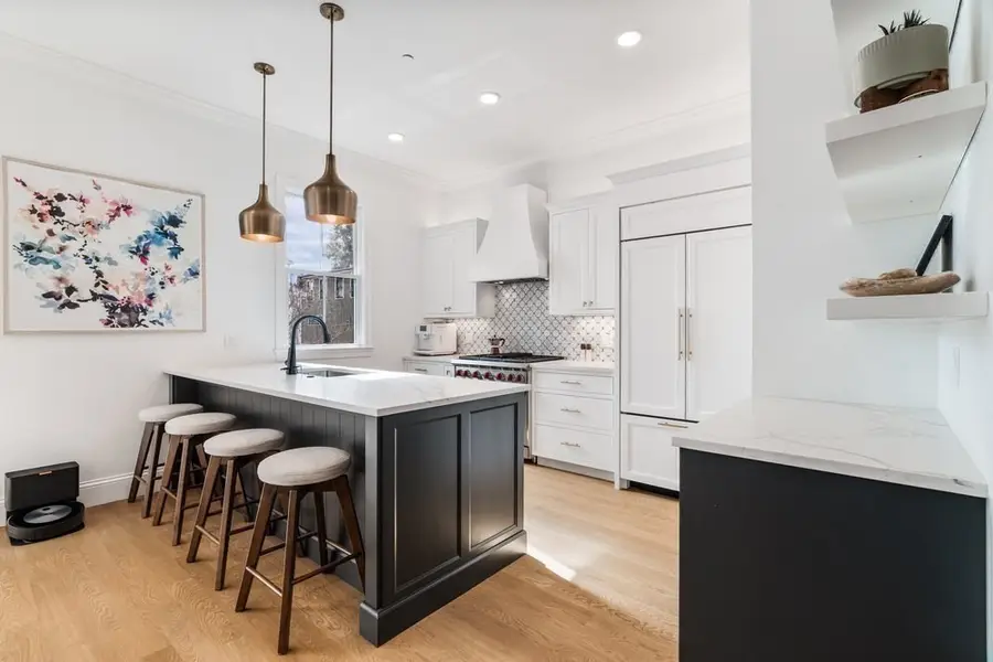 560 E 5th St #2, Boston, MA 02127 - Image #3