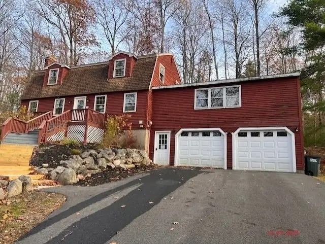 15 N End Rd, Townsend, MA 01469 - Image #1