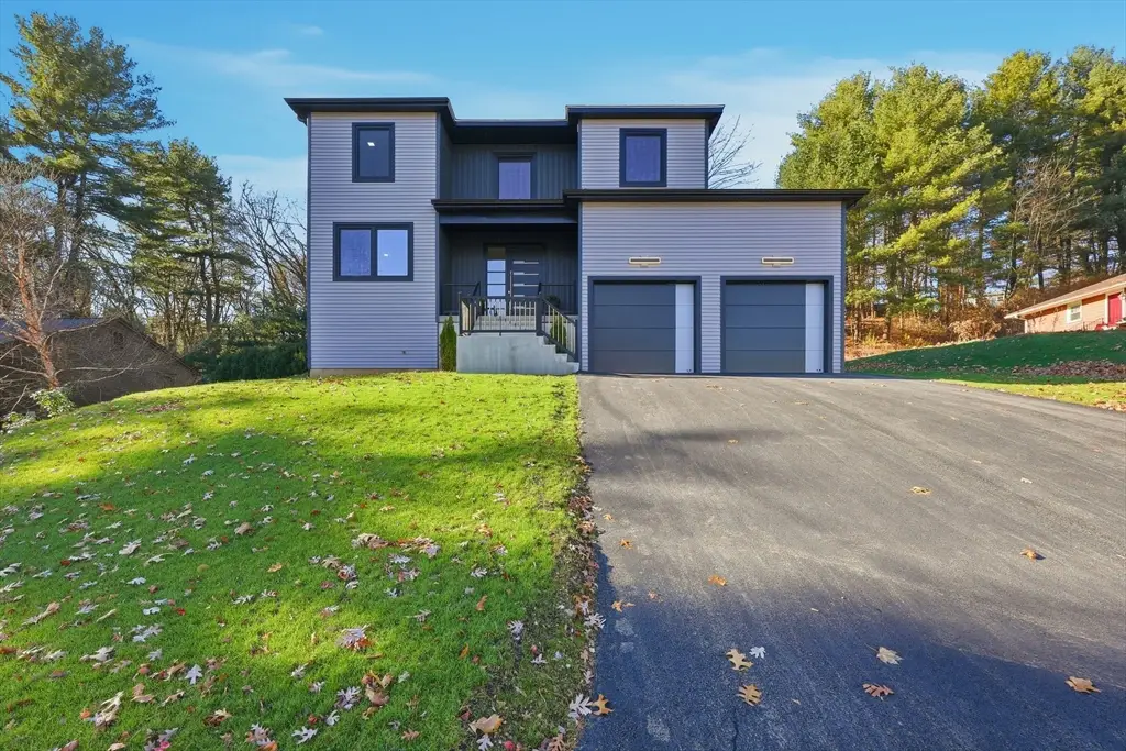 287 Whitney Ave, Holyoke, MA 01040 - Image #1