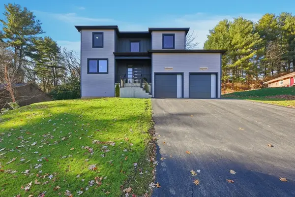 287 Whitney Ave, Holyoke, MA 01040