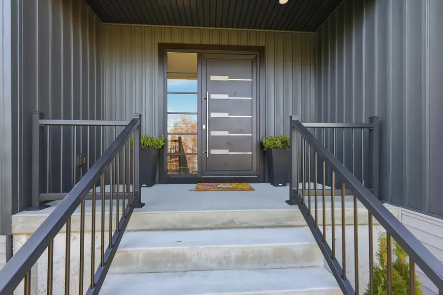 287 Whitney Ave, Holyoke, MA 01040 - Image #3