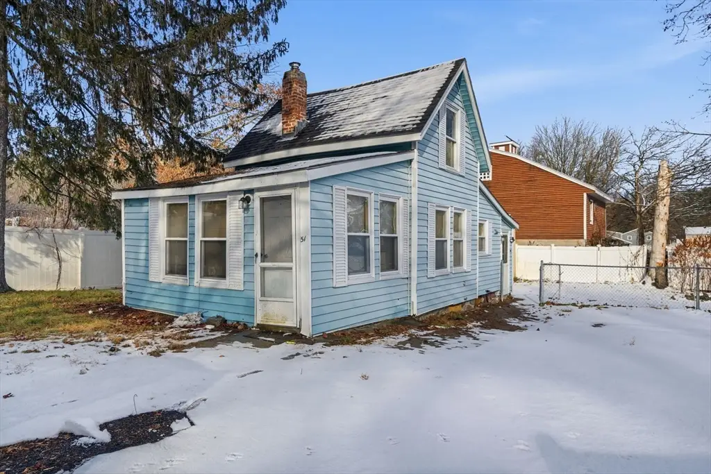51 Bellevue Ave, Dracut, MA 01826 - Image #1