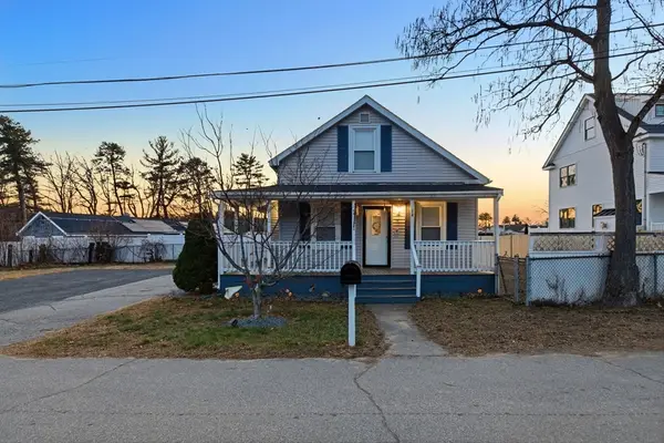 14 Mount Pleasant Ave, Dracut, MA 01826