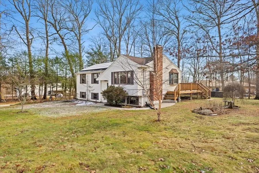 4 Little Tree Ln, Bellingham, MA 02019 - Image #3