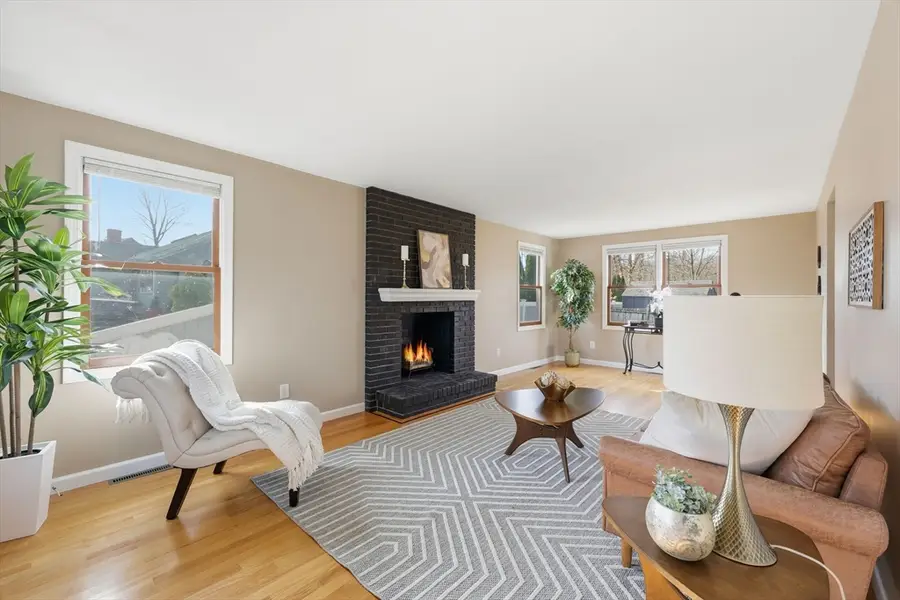 10 Woodcrest Road, Springfield, MA 01129 - Image #3