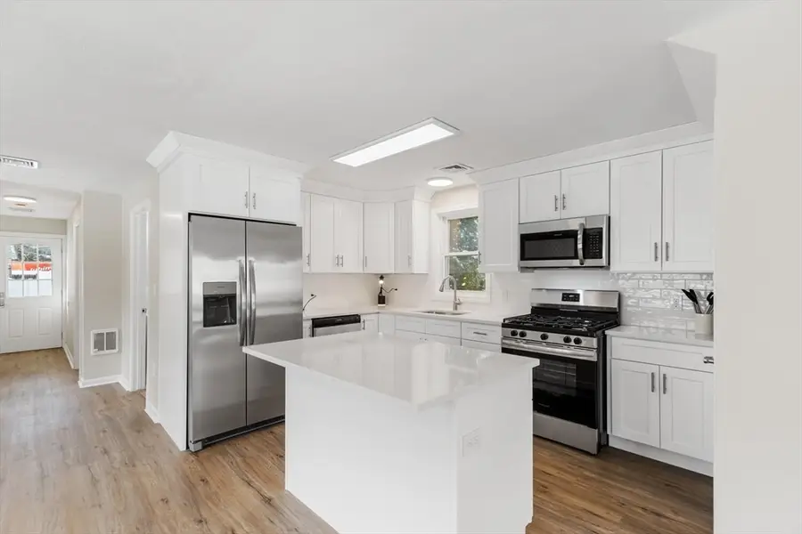 31 Court St, Lowell, MA 01852 - Image #3