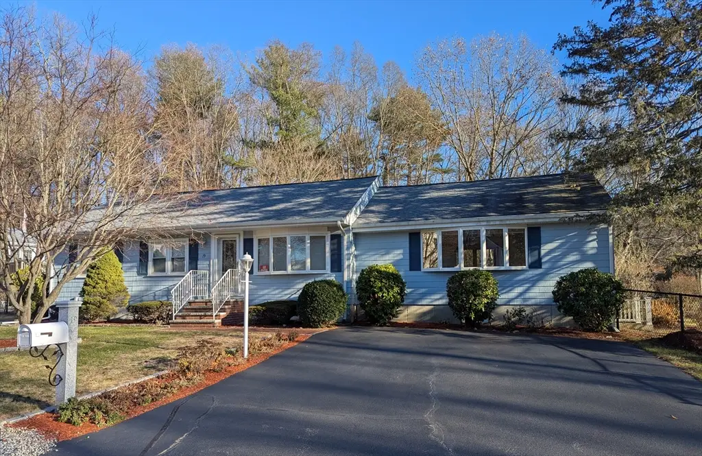 19 Carey Ave, Burlington, MA 01803 - Image #1