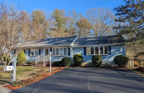 19 Carey Ave, Burlington, MA 01803