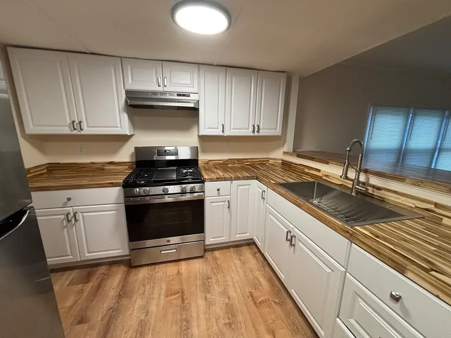 633 East Washington Street #17A, North Attleboro, MA 02760 - Image #3