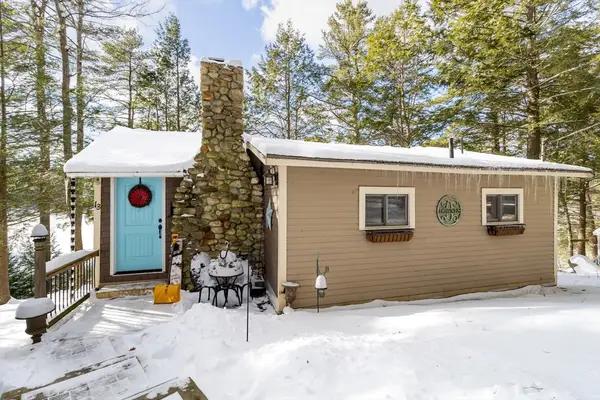 13 Browns Lake Road, Ashburnham, MA 01430