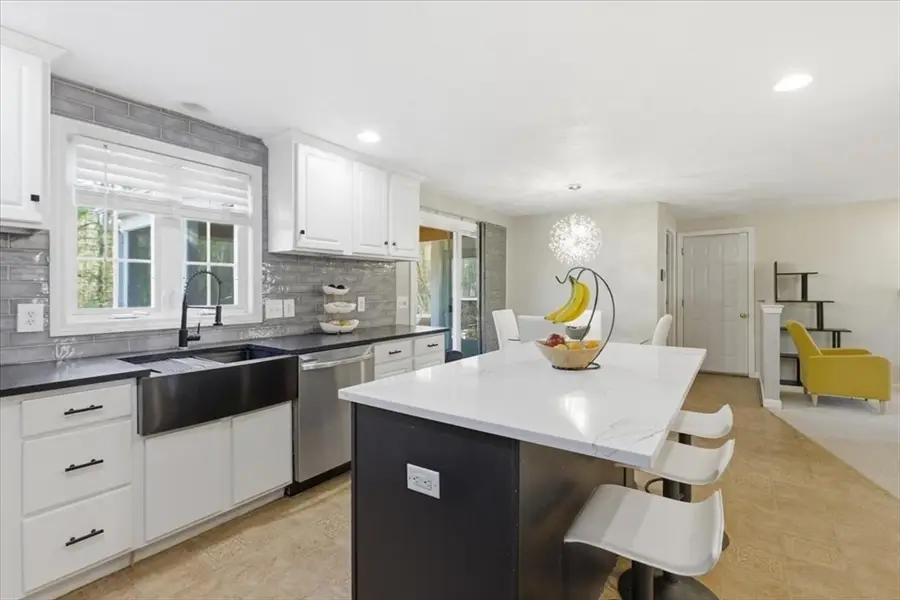 133 Grove St., Bellingham, MA 02019 - Image #2