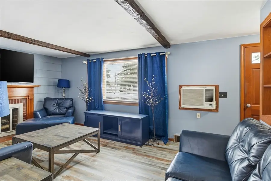 135 Bulat Dr, Springfield, MA 01129 - Image #2