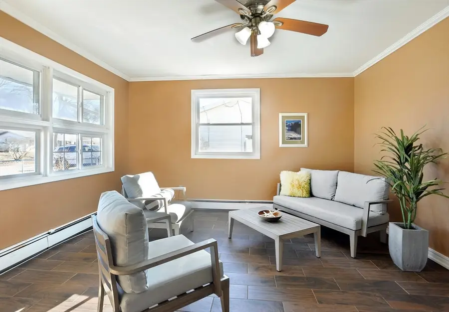 35 Marion St, Holbrook, MA 02343 - Image #3