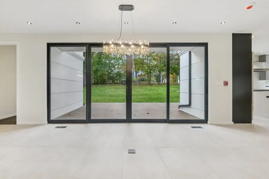 883 Greendale Ave, Needham, MA 02492 - #2