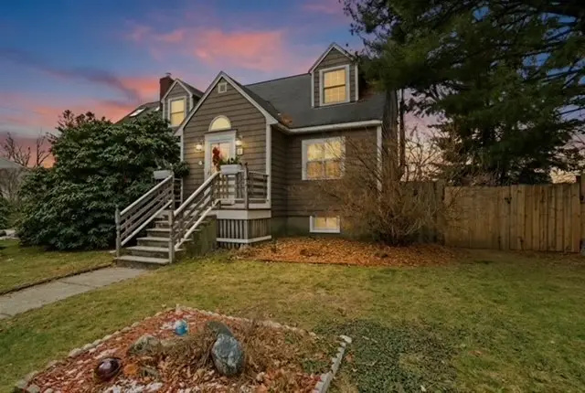 4 Laurel Street, Woburn, MA 01801 - Image #1