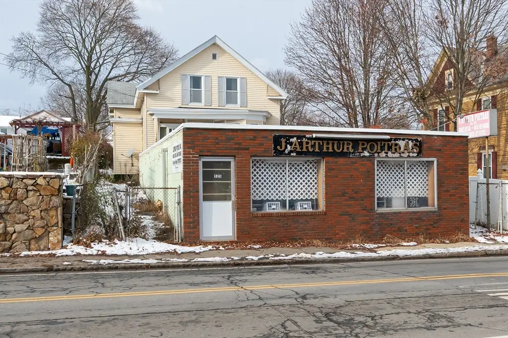 525 Chelmsford St, Lowell, MA 01851 - Image #1
