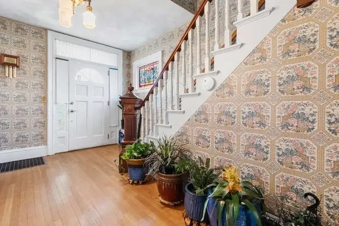 16 Hollingsworth St, Lynn, MA 01902 - Image #3