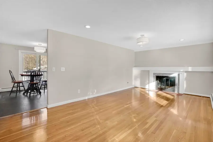 68 Peros Dr, Agawam, MA 01001 - Image #3