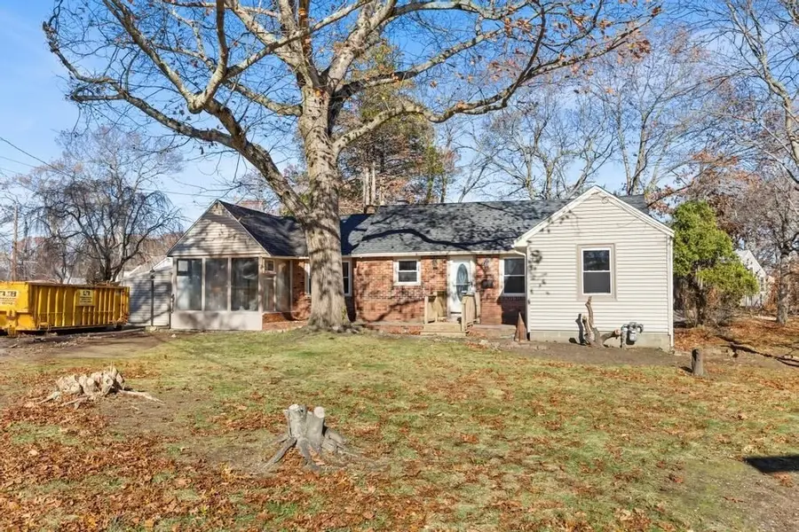 51 Himoor Cir, Randolph, MA 02368 - Image #2