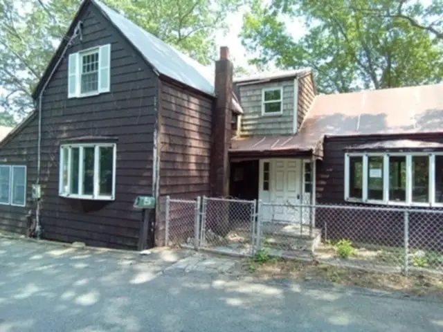 10 Oak Rd, Middleton, MA 01949 - Image #1