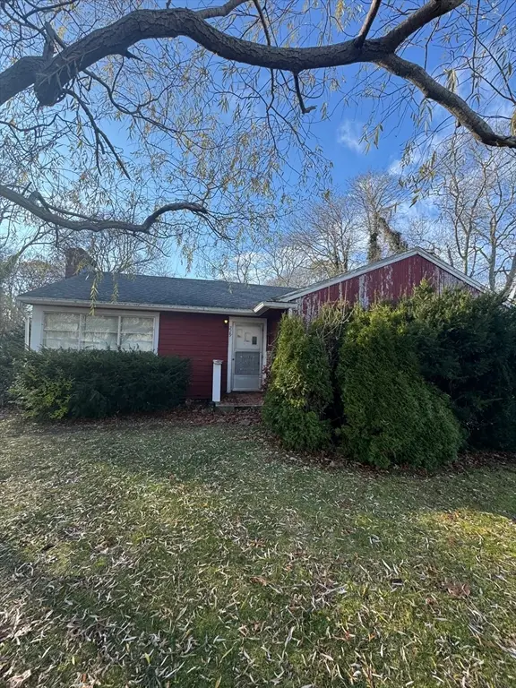 229 Greenwood Ave, Barnstable, MA 02601