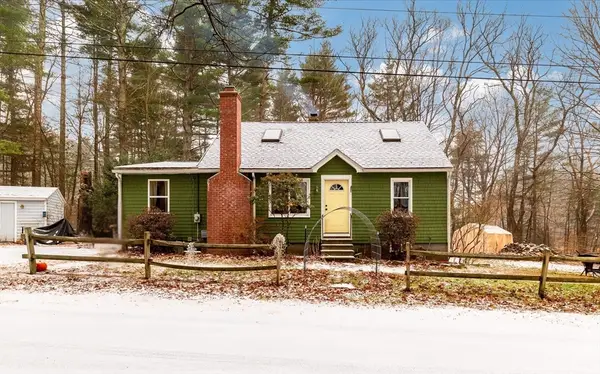 13 Morse Rd, Holland, MA 01521