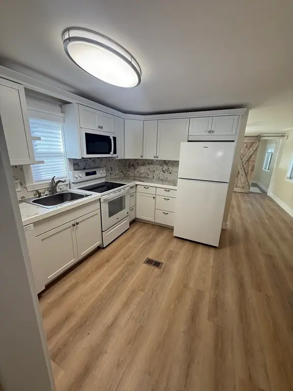 6 Center Street, Brimfield, MA 01010 - Image #2