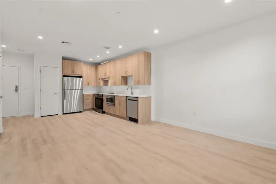 1151 Walnut #204, Newton, MA 02461 - Image #3