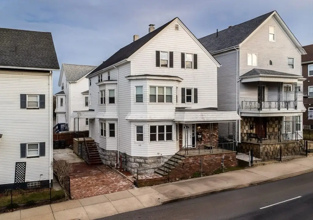522 Broadway, Fall River, MA 02724 - Image #1