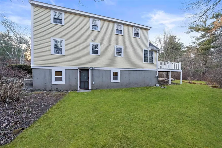 85 Grove St, Hanover, MA 02339 - Image #3