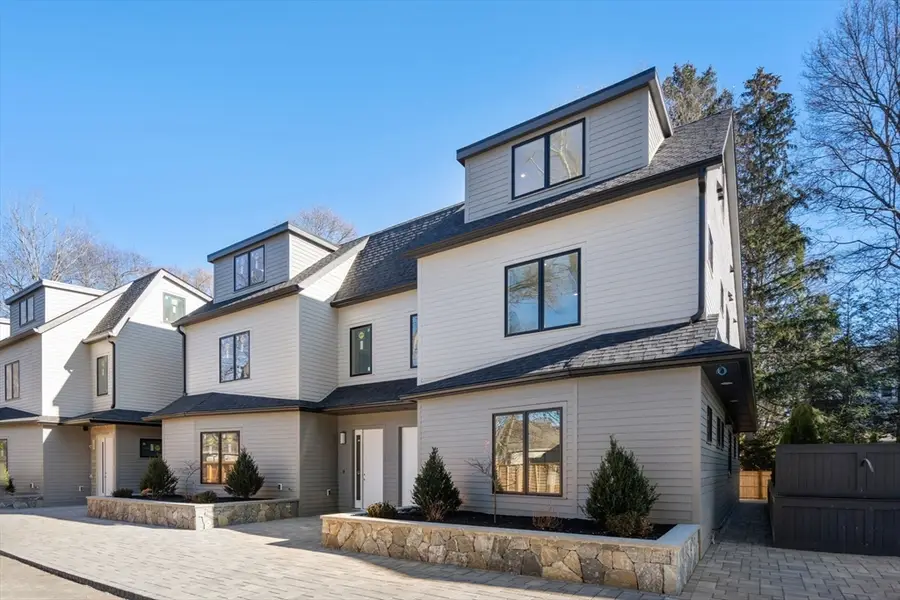 956 Walnut St #5, Newton, MA 02461 - Image #2